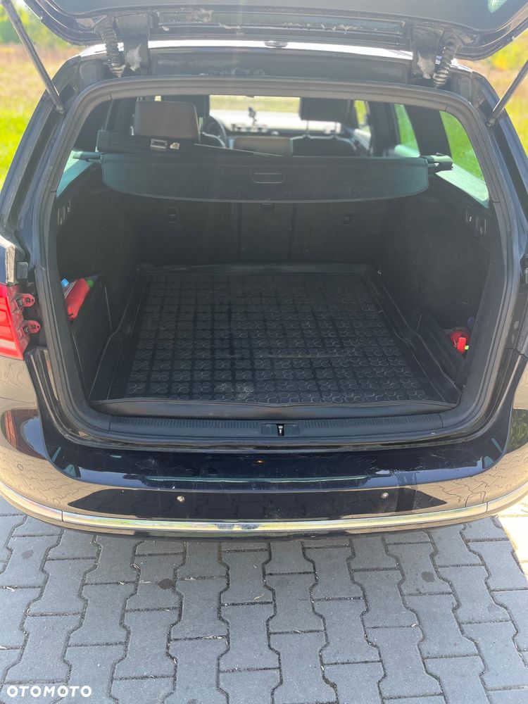 Volkswagen Passat 2.0 TDI Highline DSG - 8