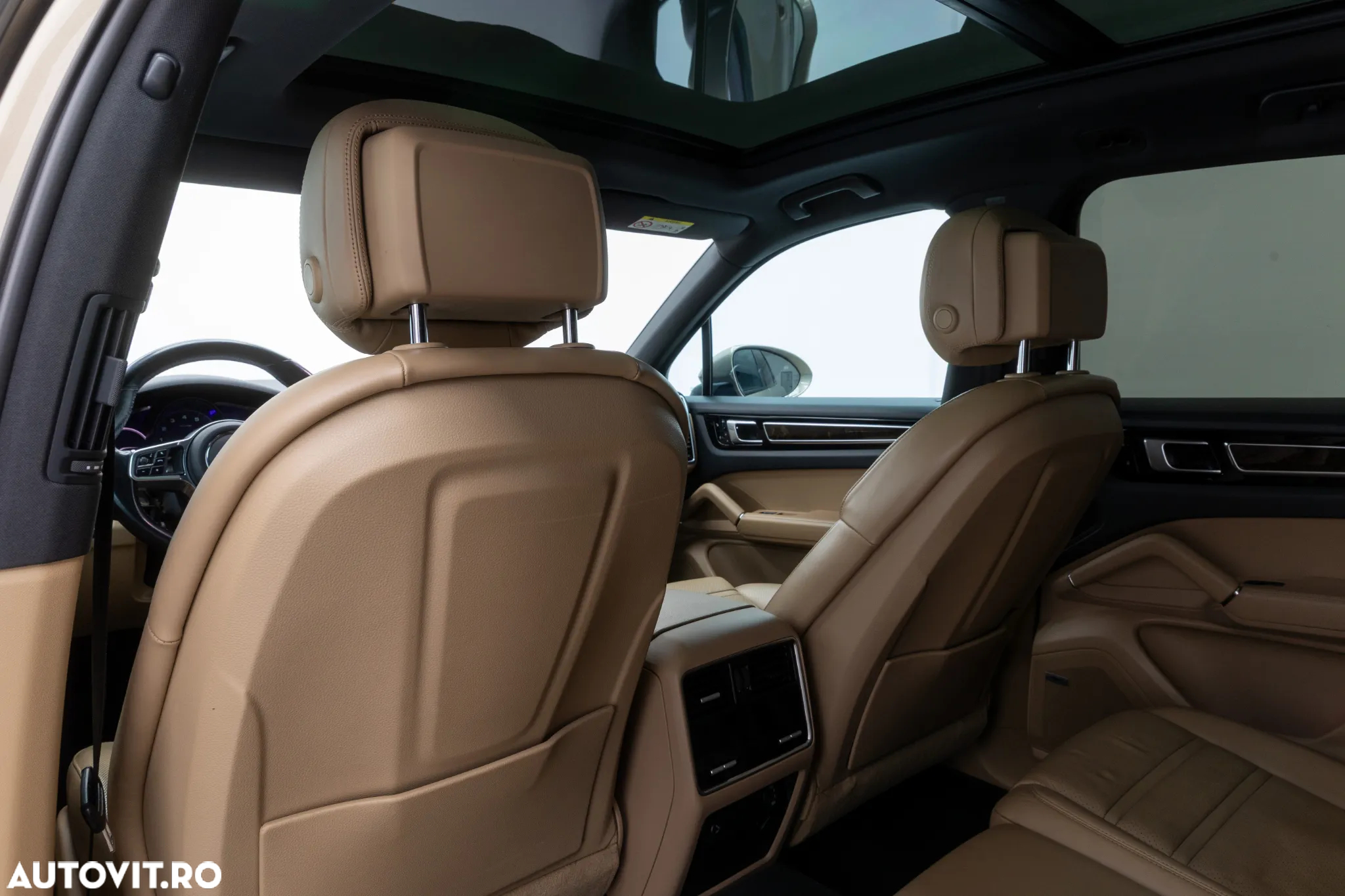 Porsche Cayenne S - 24