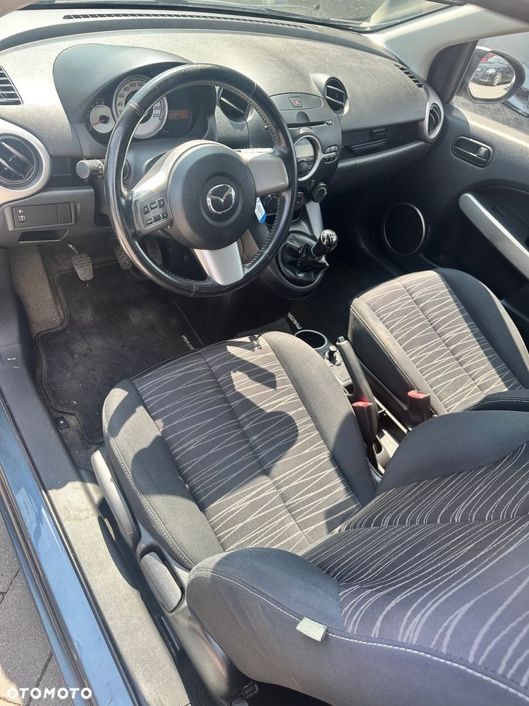 Mazda 2 - 12