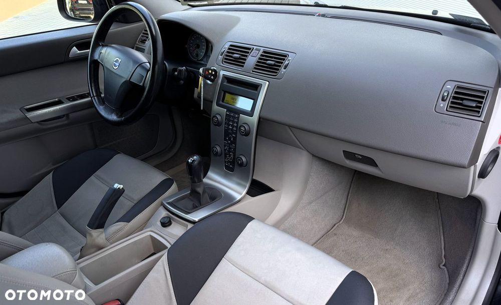 Volvo S40 - 10