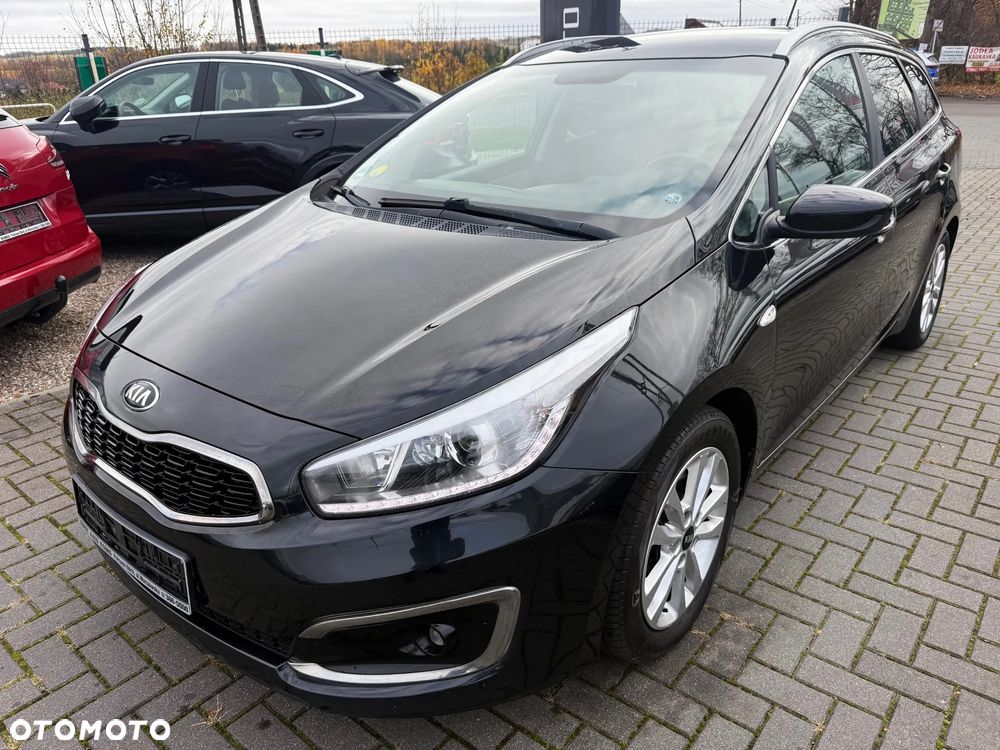 Kia Ceed 1.6 CRDi 136 ISG Platinum Edition - 1