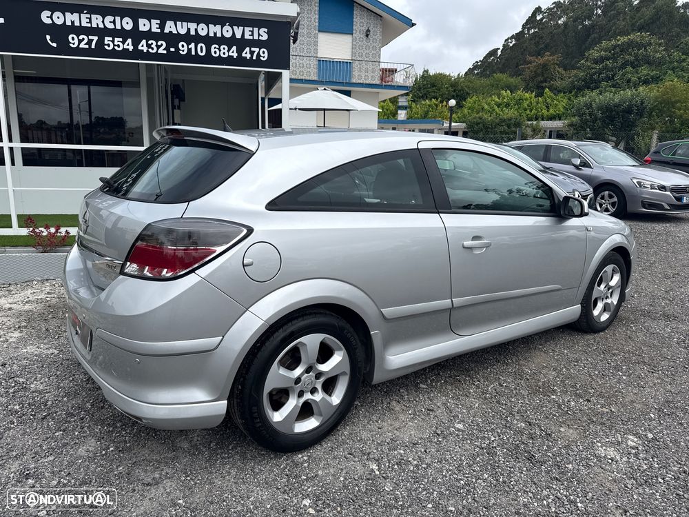 Opel Astra GTC 1.3 CDTI - 21