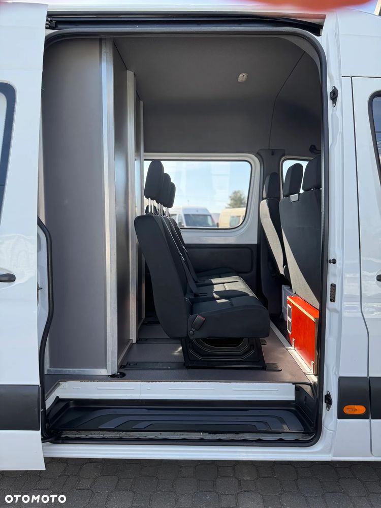 Mercedes-Benz SPRINTER - 15