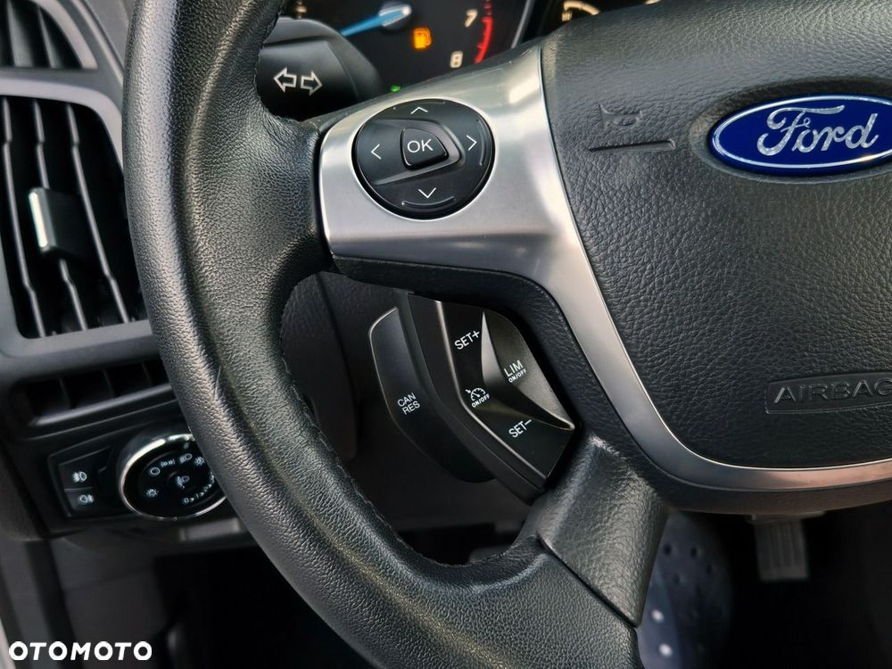 Ford Focus 1.6 Titanium - 31