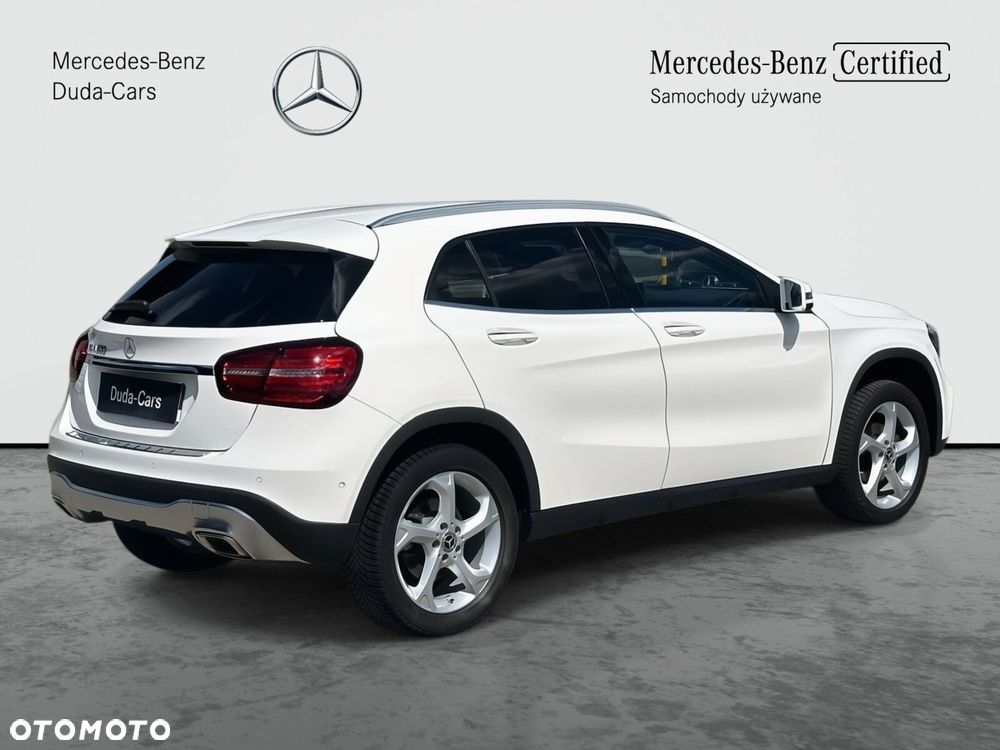 Mercedes-Benz GLA - 6