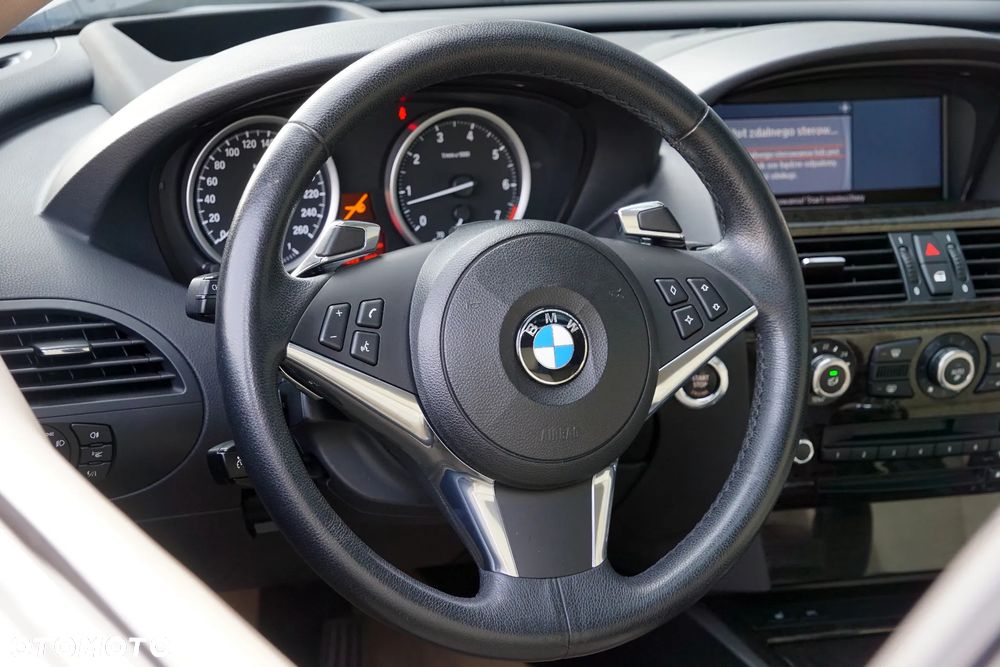 BMW Seria 6 650 i - 22