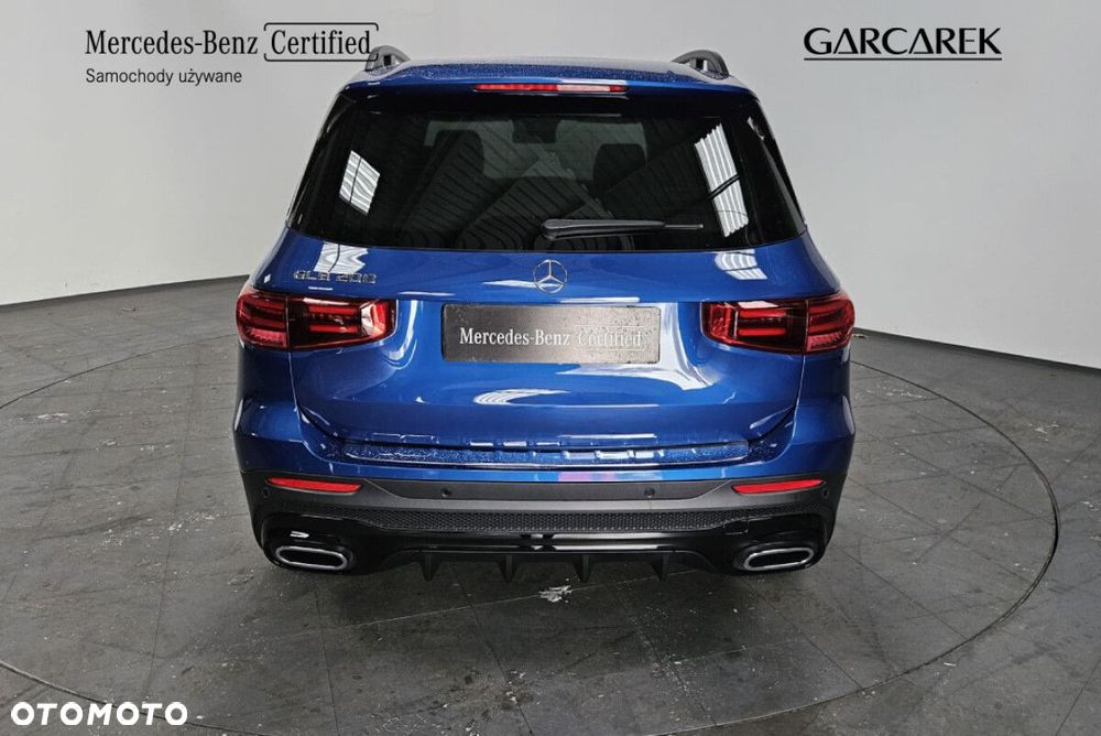 Mercedes-Benz GLB 200 AMG Line 7G-DCT - 8