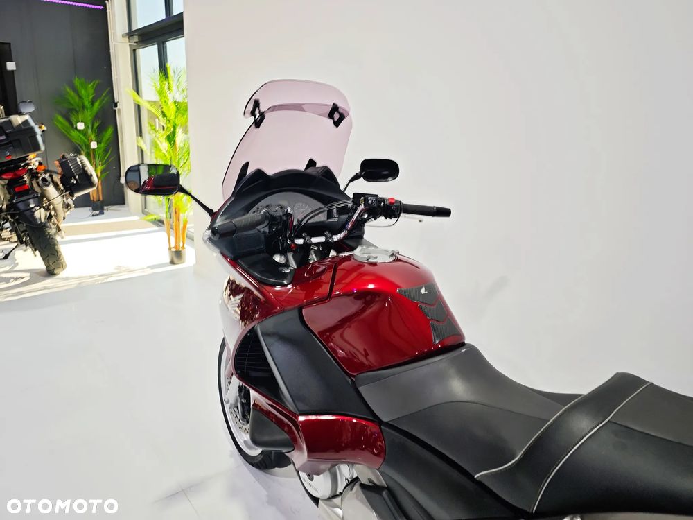 Honda Deauville - 16