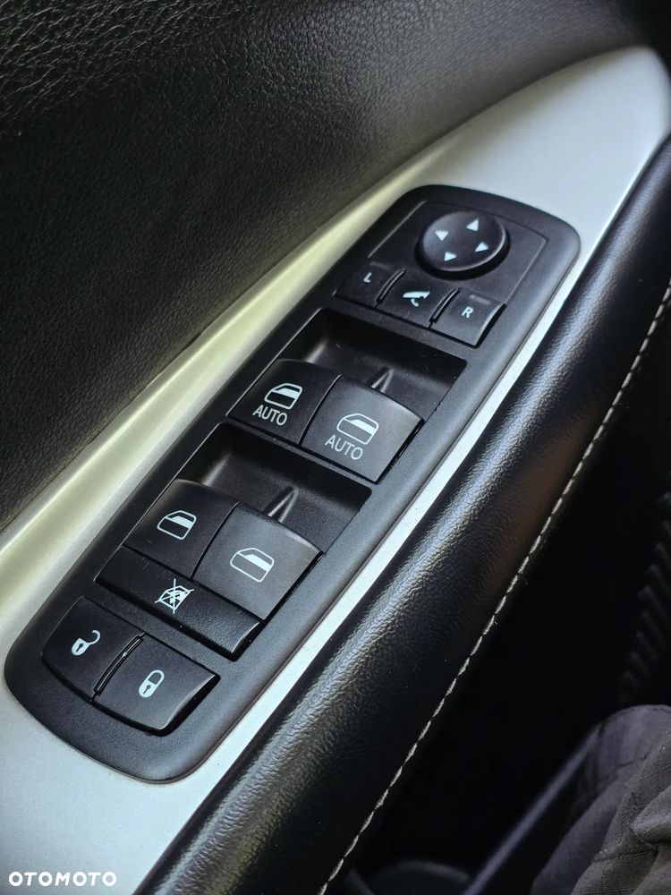 Fiat Freemont 2.0 Multijet Lounge AWD - 34