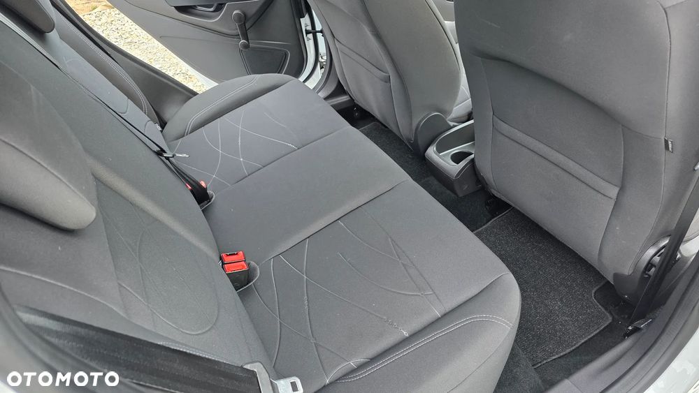 Ford Fiesta 1.25 SYNC Edition - 28