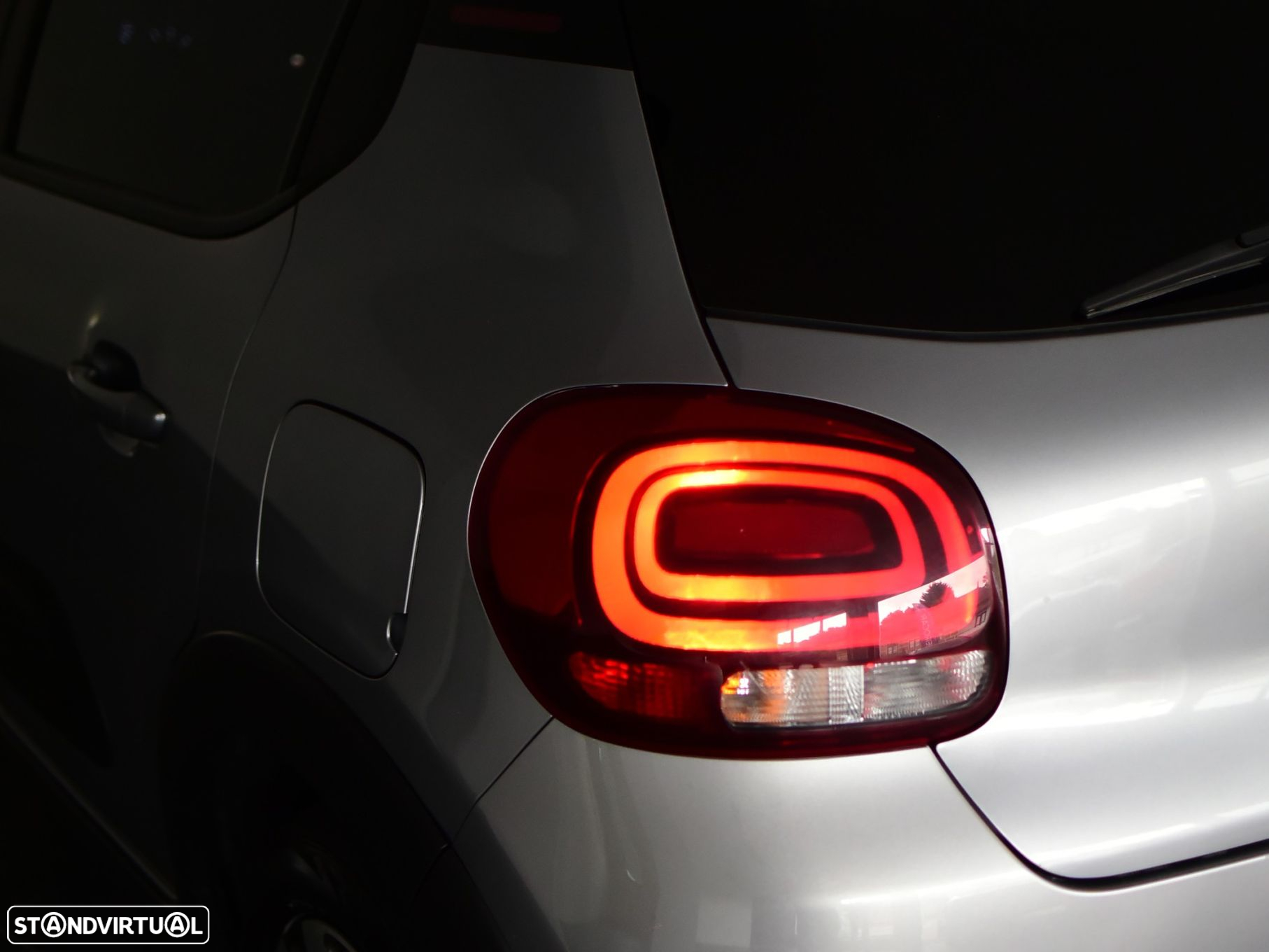 Citroën C3 1.2 PureTech C-Series - 12