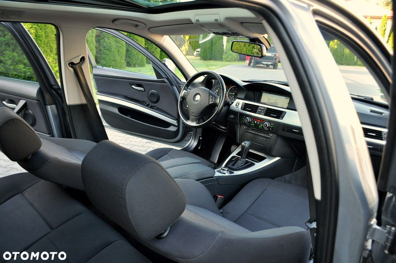 BMW Seria 3 - 26