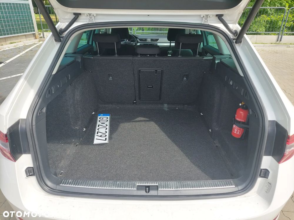 Skoda Superb 2.0 TDI Style DSG - 16