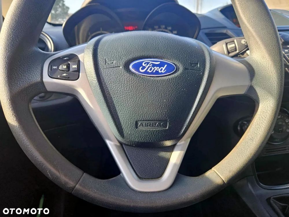 Ford Fiesta 1.4 TDCi Ambiente - 7