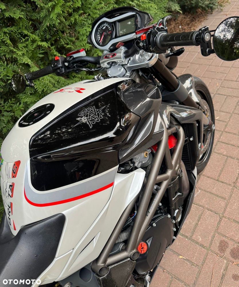 MV AGUSTA Brutale - 17