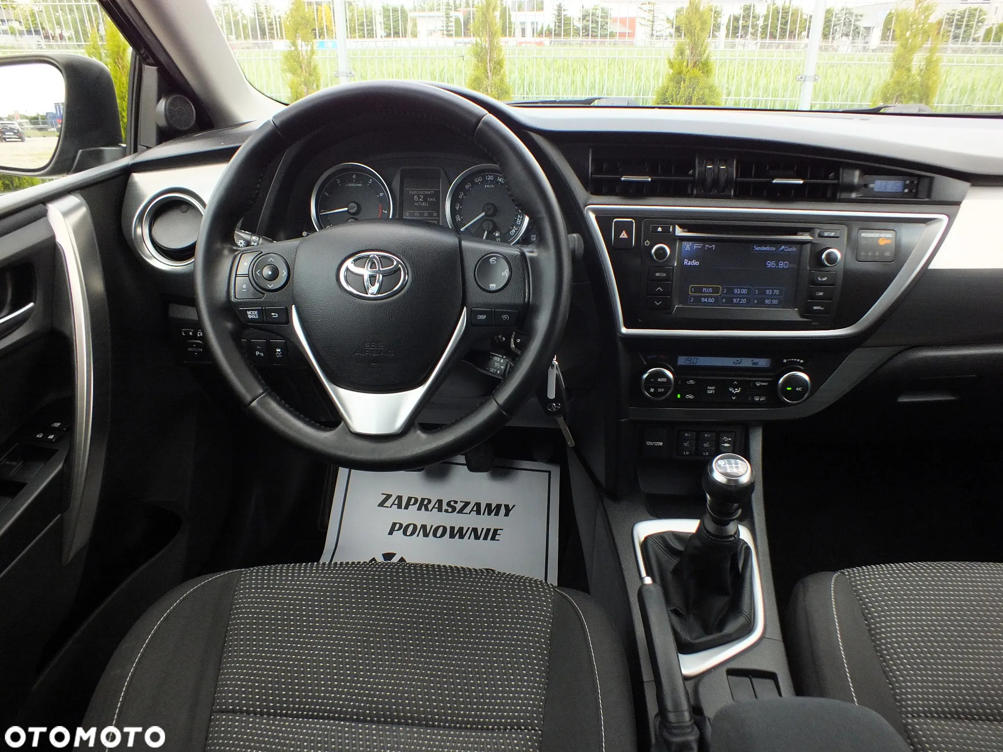 Toyota Auris 1.6 Premium - 8