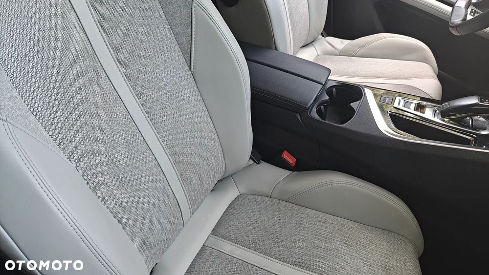 Peugeot 3008 - 13