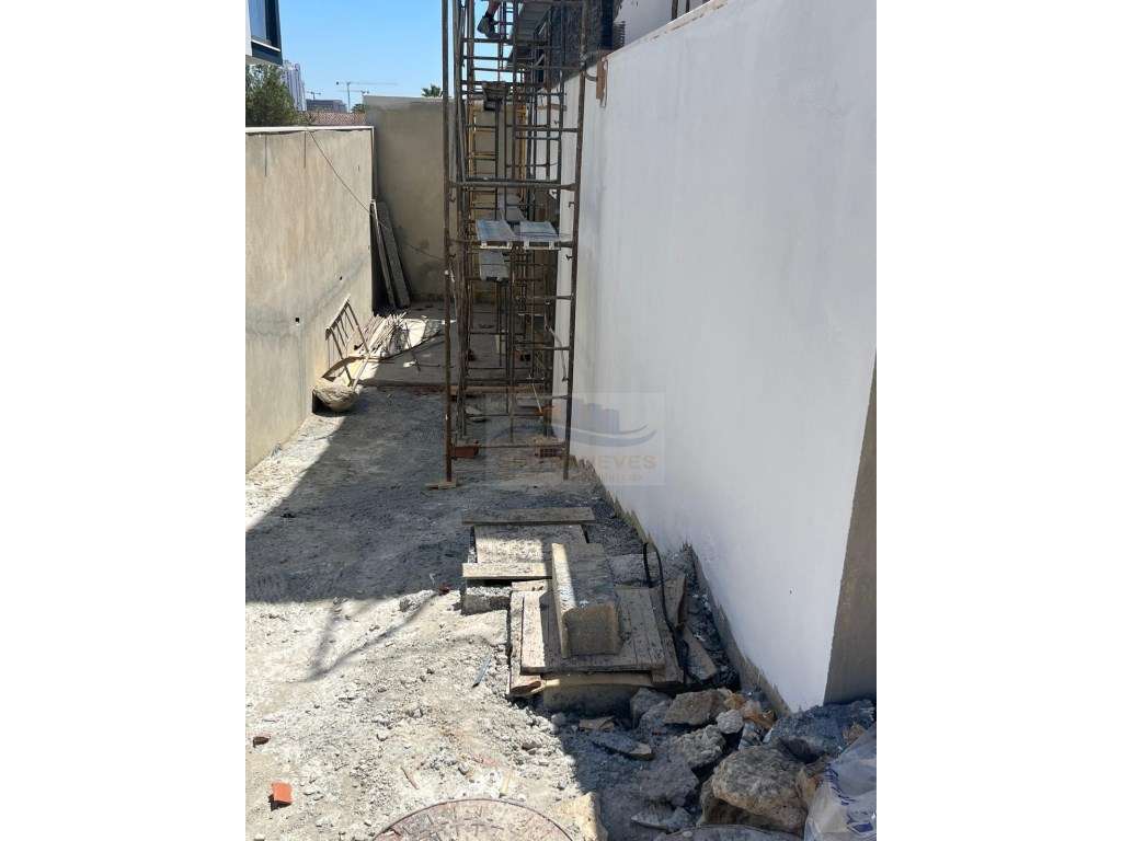 Preço Sob Consulta!
Moradia dos Sonhos três suites com Piscina pai... - Grande imagem: 3/29