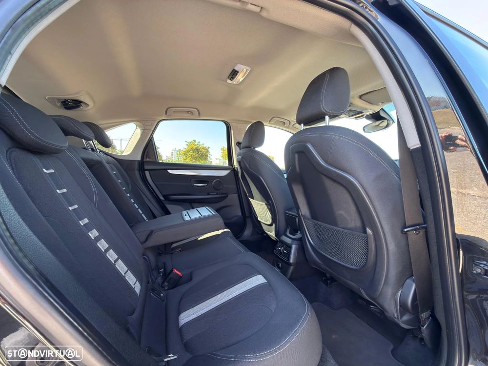 BMW 216 Active Tourer d Line Sport - 16