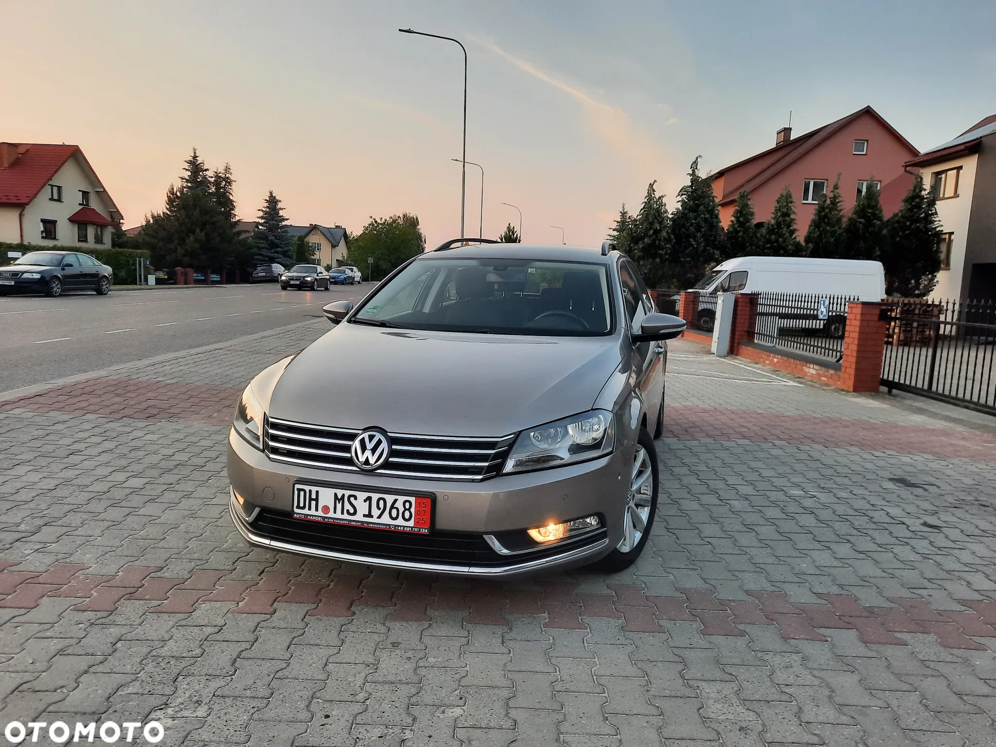 Volkswagen Passat 2.0 TDI Comfortline DSG - 2