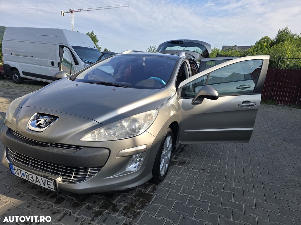 Peugeot 308 1.6HDi Confort Pack - 2