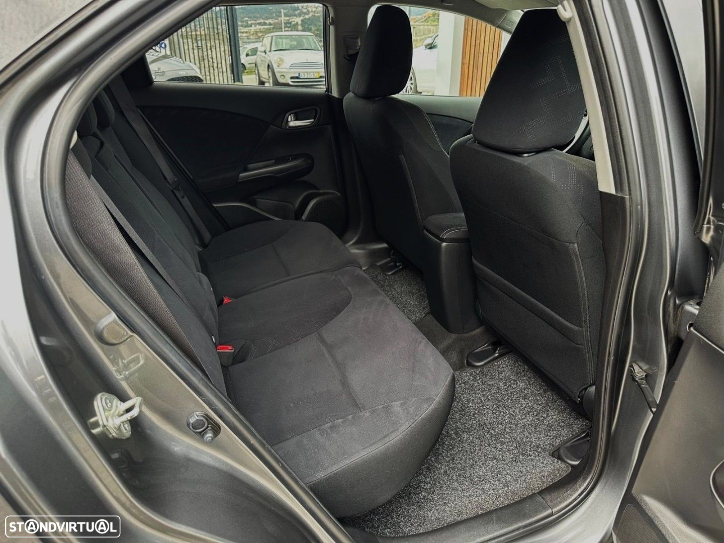 Honda Civic Tourer 1.6 i-DTEC Sport - 37