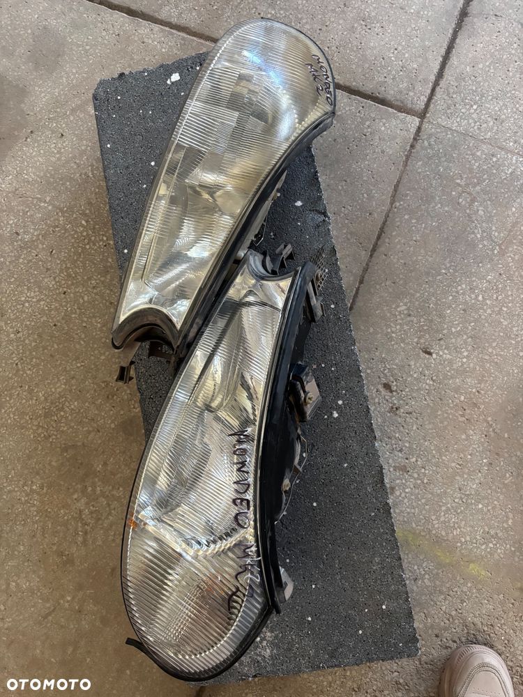 Lampa lewa lub prawa przód Ford Mondeo Mk2 - 1