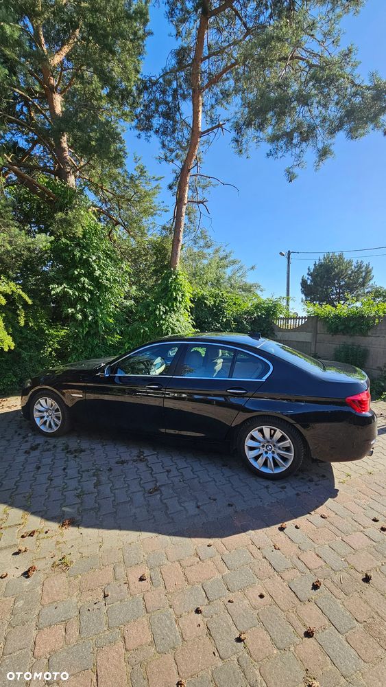 BMW Seria 5 528i xDrive - 2