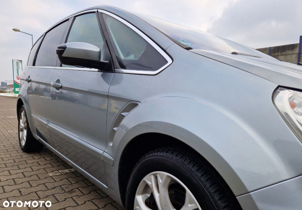 Ford S-Max 2.0 TDCi DPF Titanium - 17