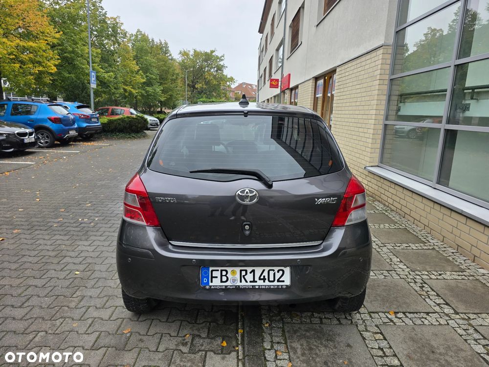 Toyota Yaris - 6
