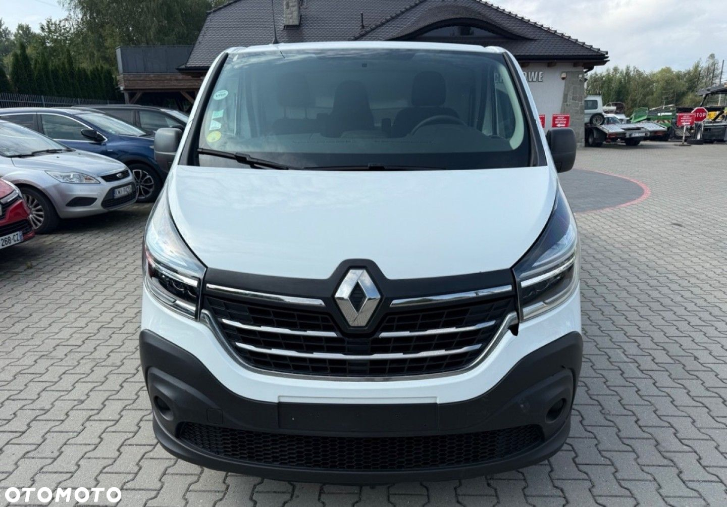 Renault Trafic - 12