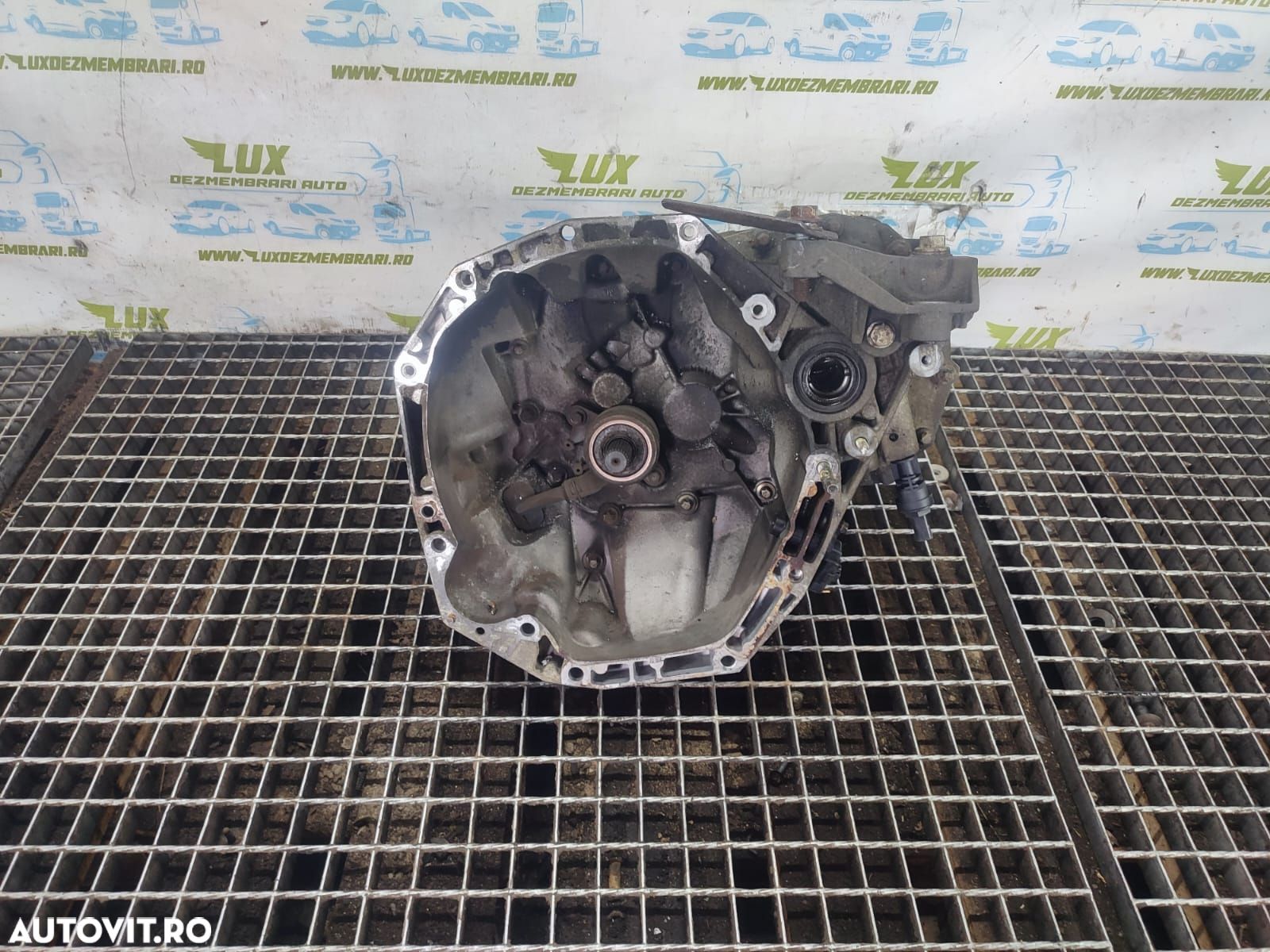 Cutie de viteze manuala 1.5 dci 5 trepte 8200500871 Renault Clio 3 [2 - 1