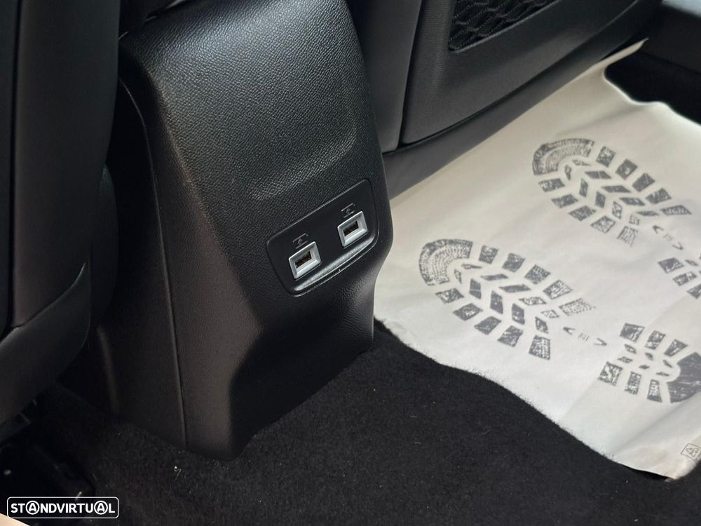 Peugeot 2008 1.2 PureTech Allure EAT8 - 31