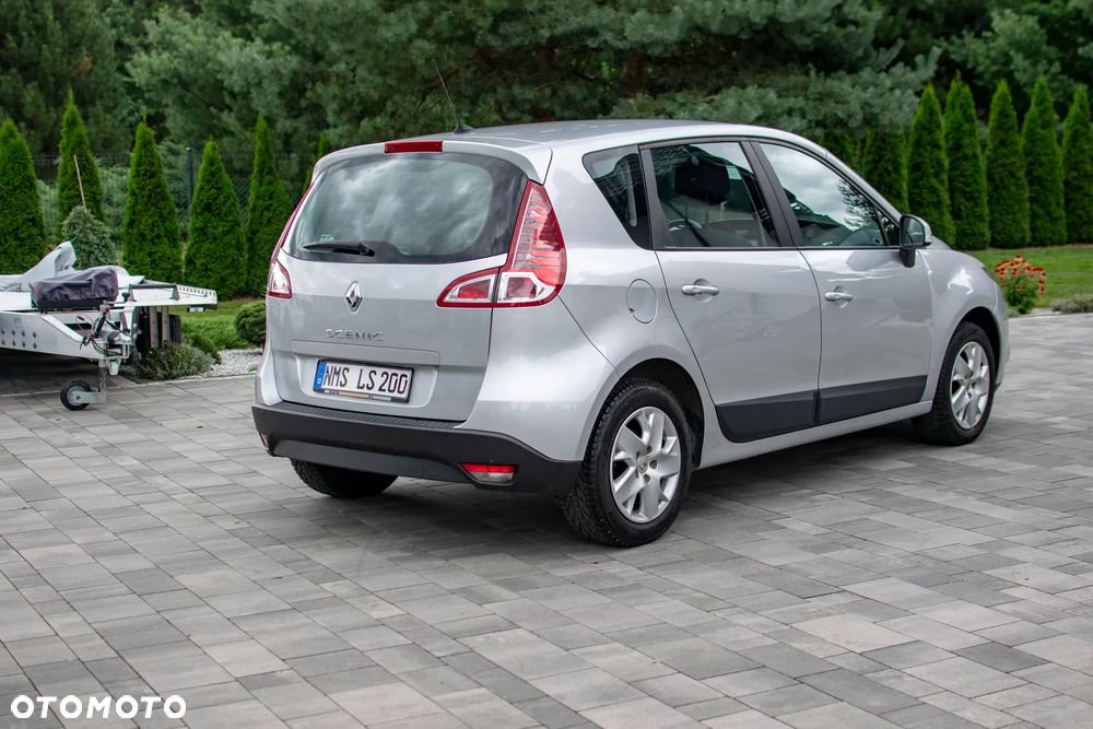 Renault Scenic - 22