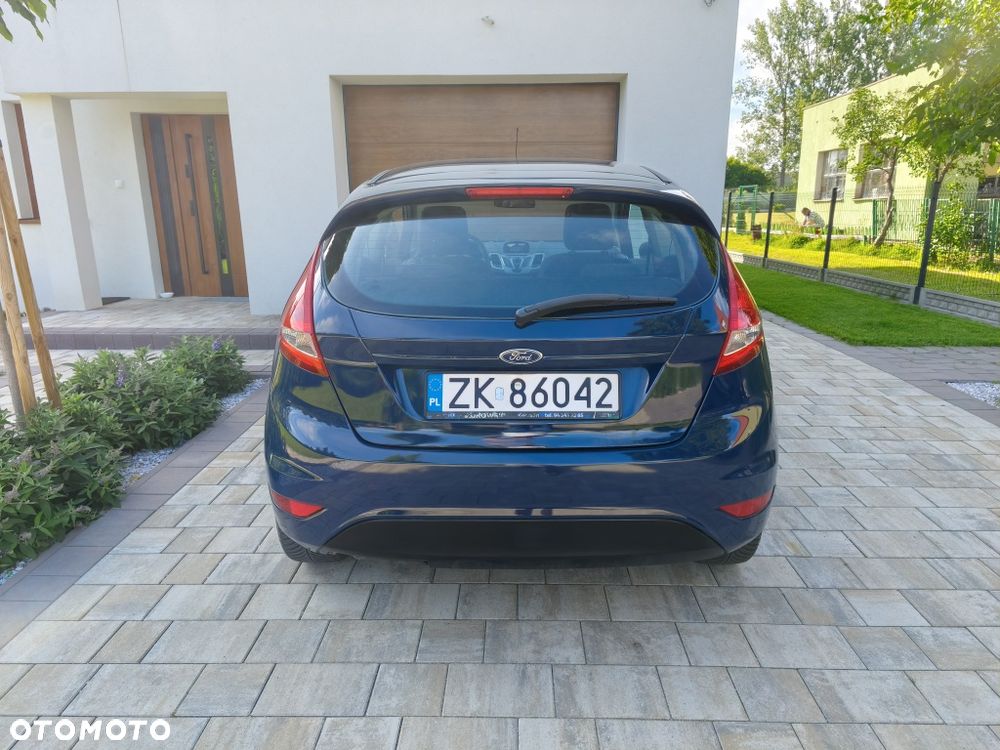Ford Fiesta - 2