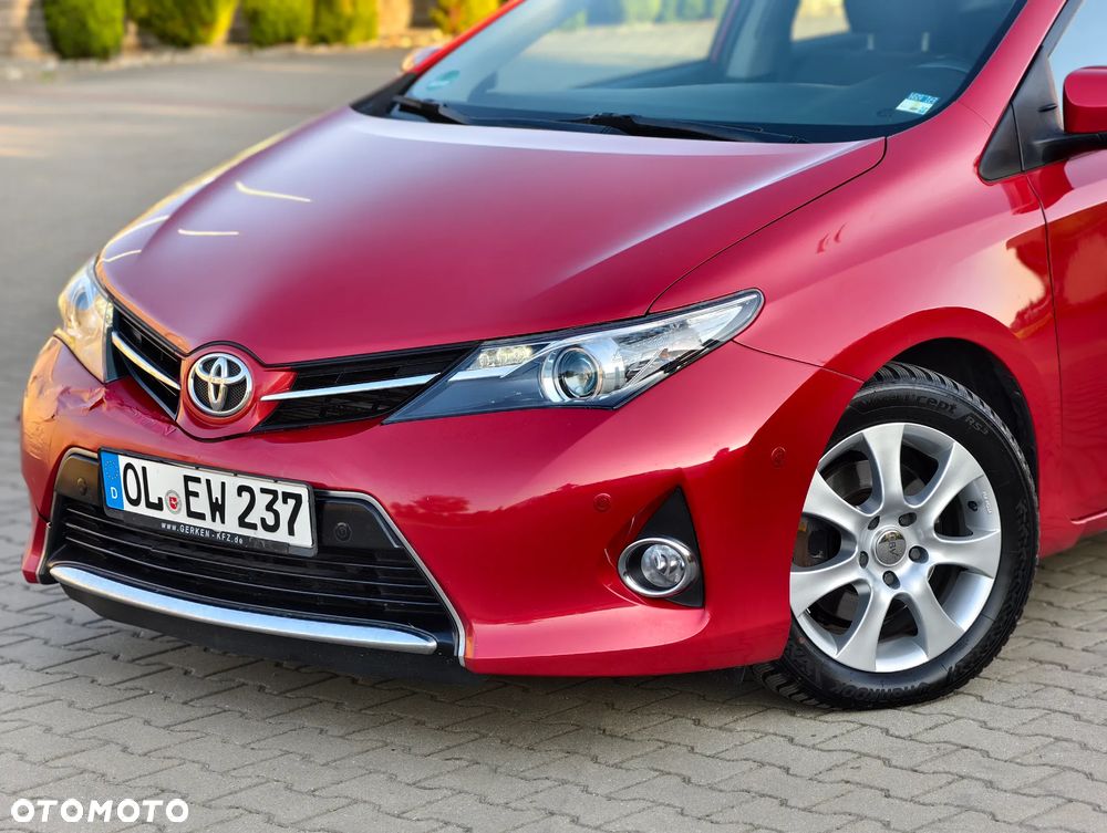 Toyota Auris 2.0 D-4D Executive - 33