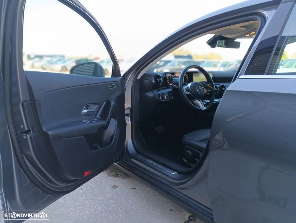 Mercedes-Benz A 200 7G-DCT - 7