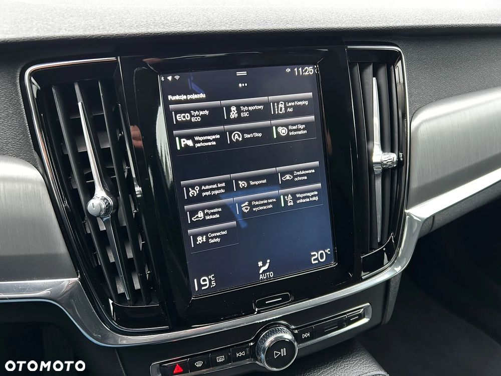 Volvo S90 D3 Momentum - 17