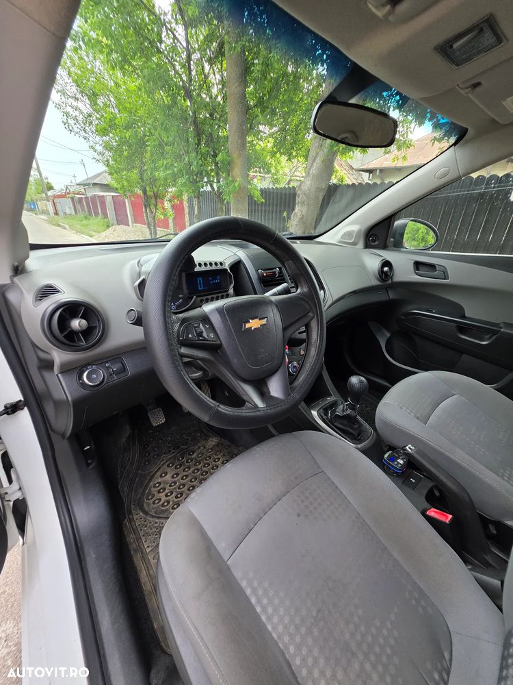 Chevrolet Aveo 1.2 DOHC 86 CP MT5 LT - 8