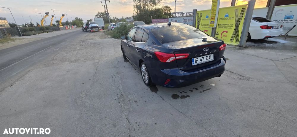 Ford Focus - 4