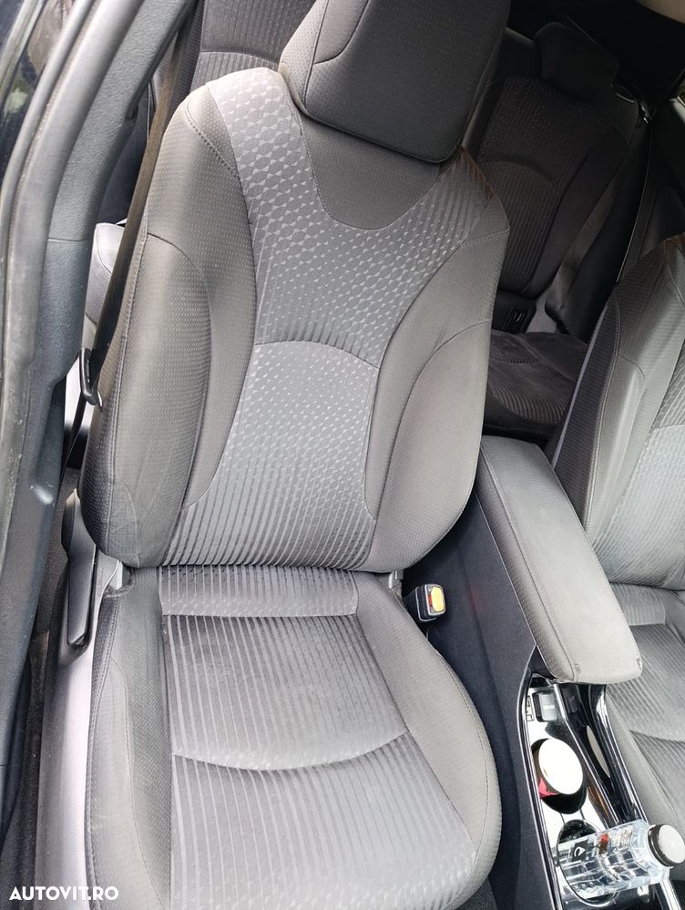 Toyota Prius Sol Plus - 12