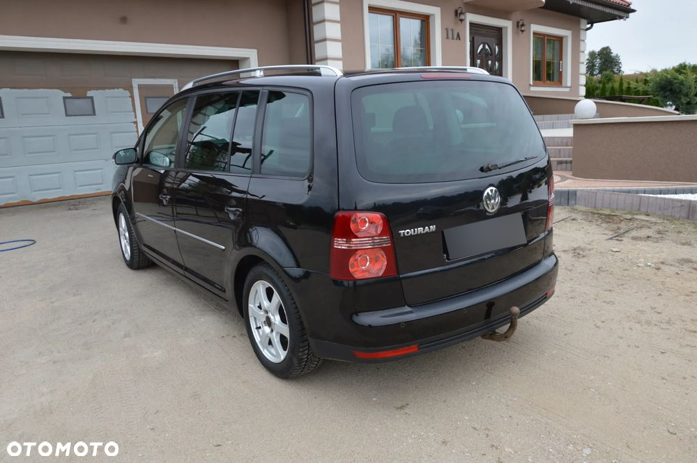 Volkswagen Touran 2.0 TDI Highline - 7