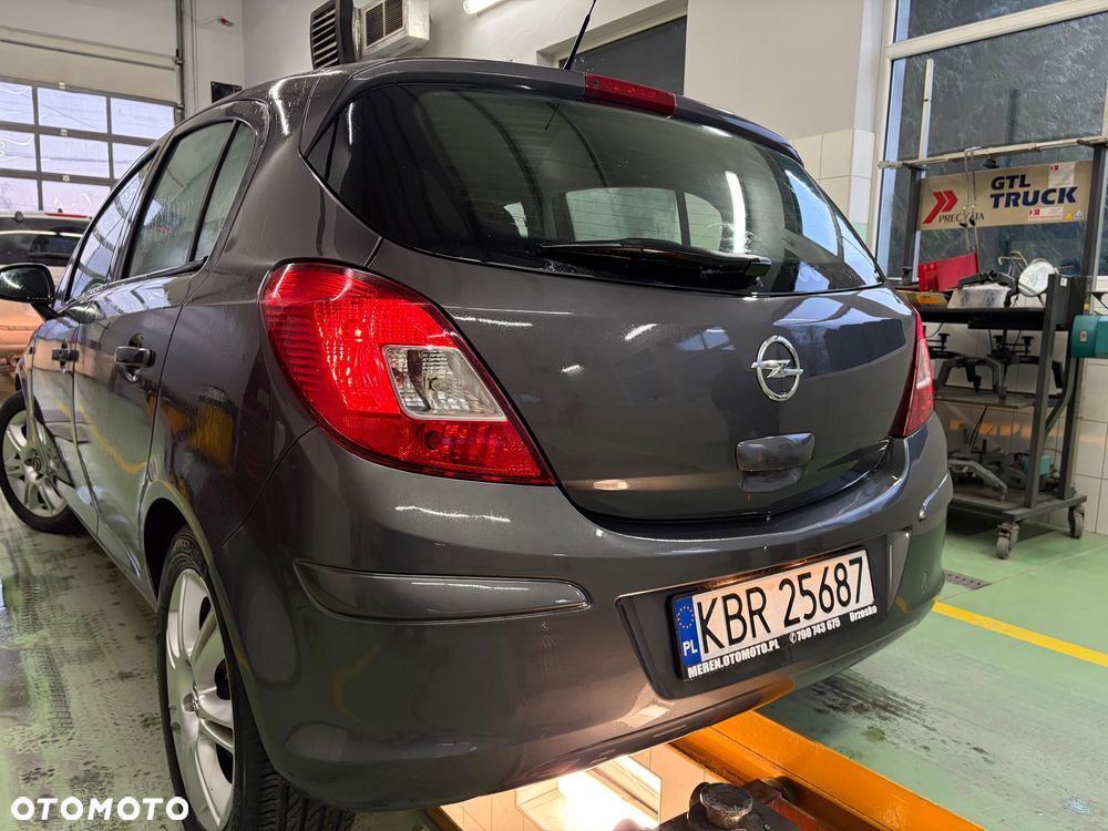 Opel Corsa 1.2 16V Enjoy - 19