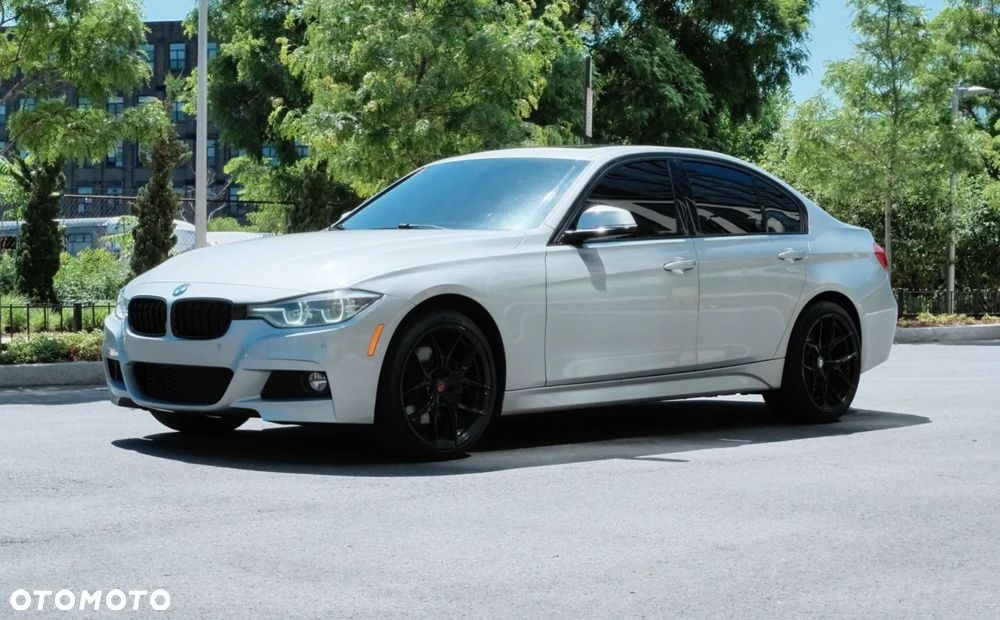 BMW Seria 3 330i xDrive M Sport Sport - 3