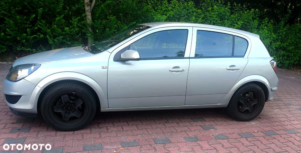 Opel Astra 1.6 - 9