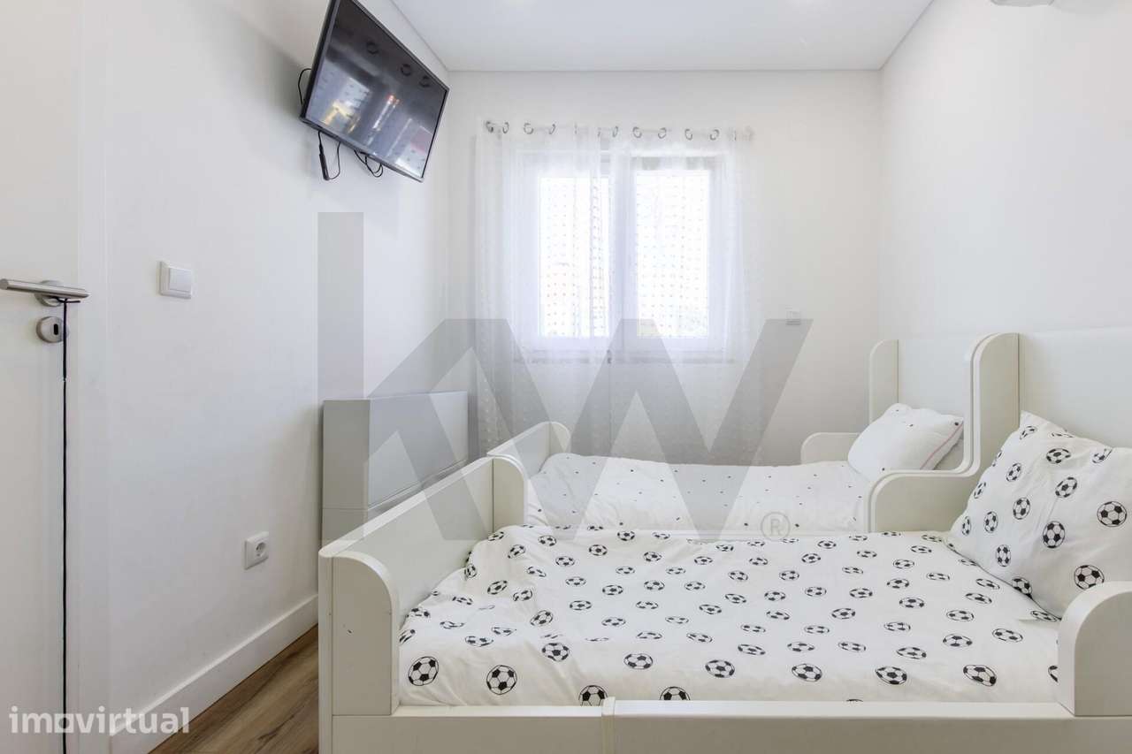 Moradia T3 Renovada para Habitação Própria - Jardim de 100m2 Belas✨ - Grande imagem: 5/34