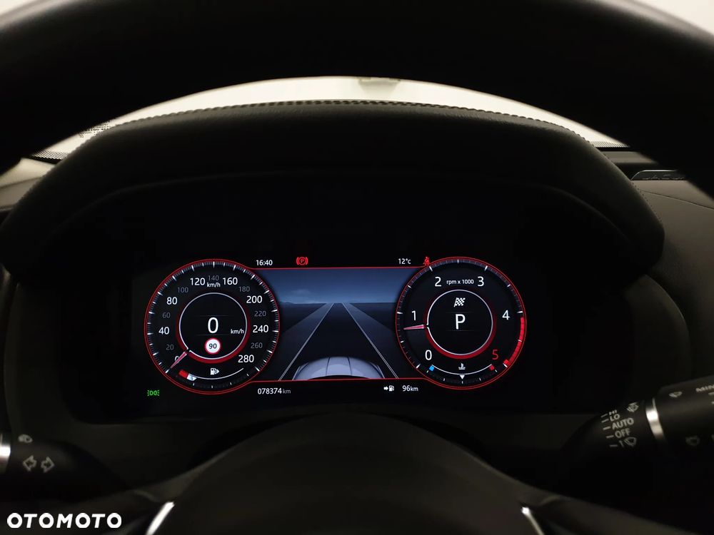 Jaguar XE 2.0 D180 SE - 8