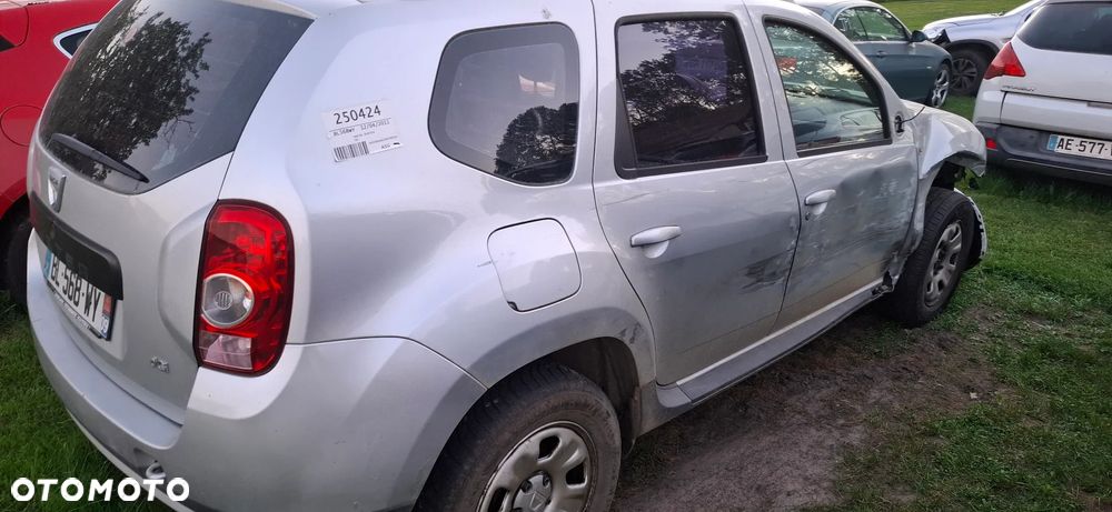 Dacia Duster dCi 90 FAP 4x2 Ambiance - 6