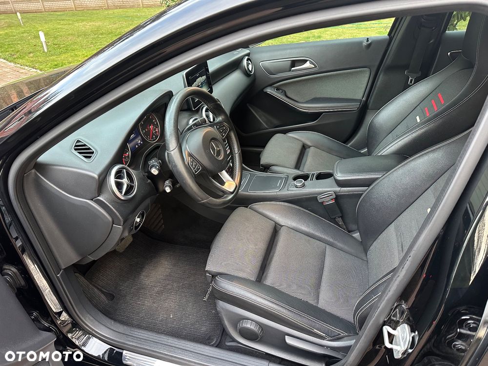 Mercedes-Benz Klasa A 180 CDI 7G-DCT Style - 14