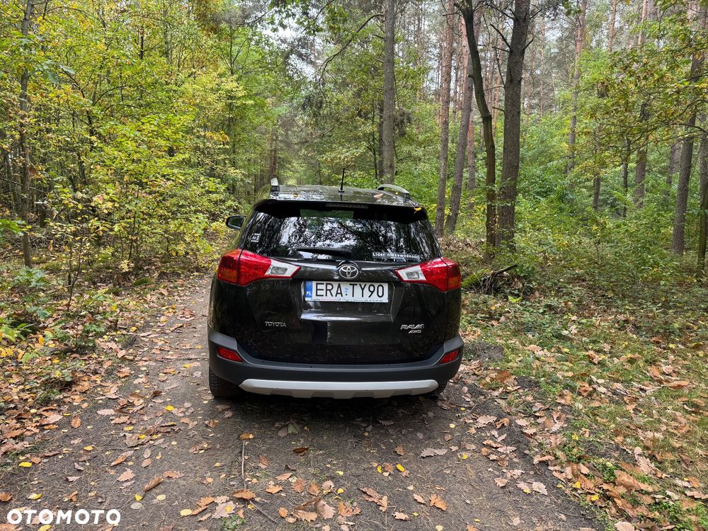 Toyota RAV4 - 9